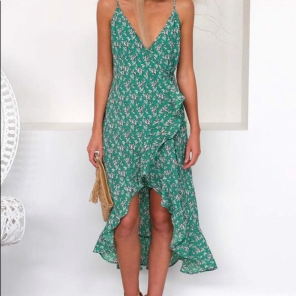 The Fifth Label Adventurer Green Floral V Neck High and Low Wrap Dress S…